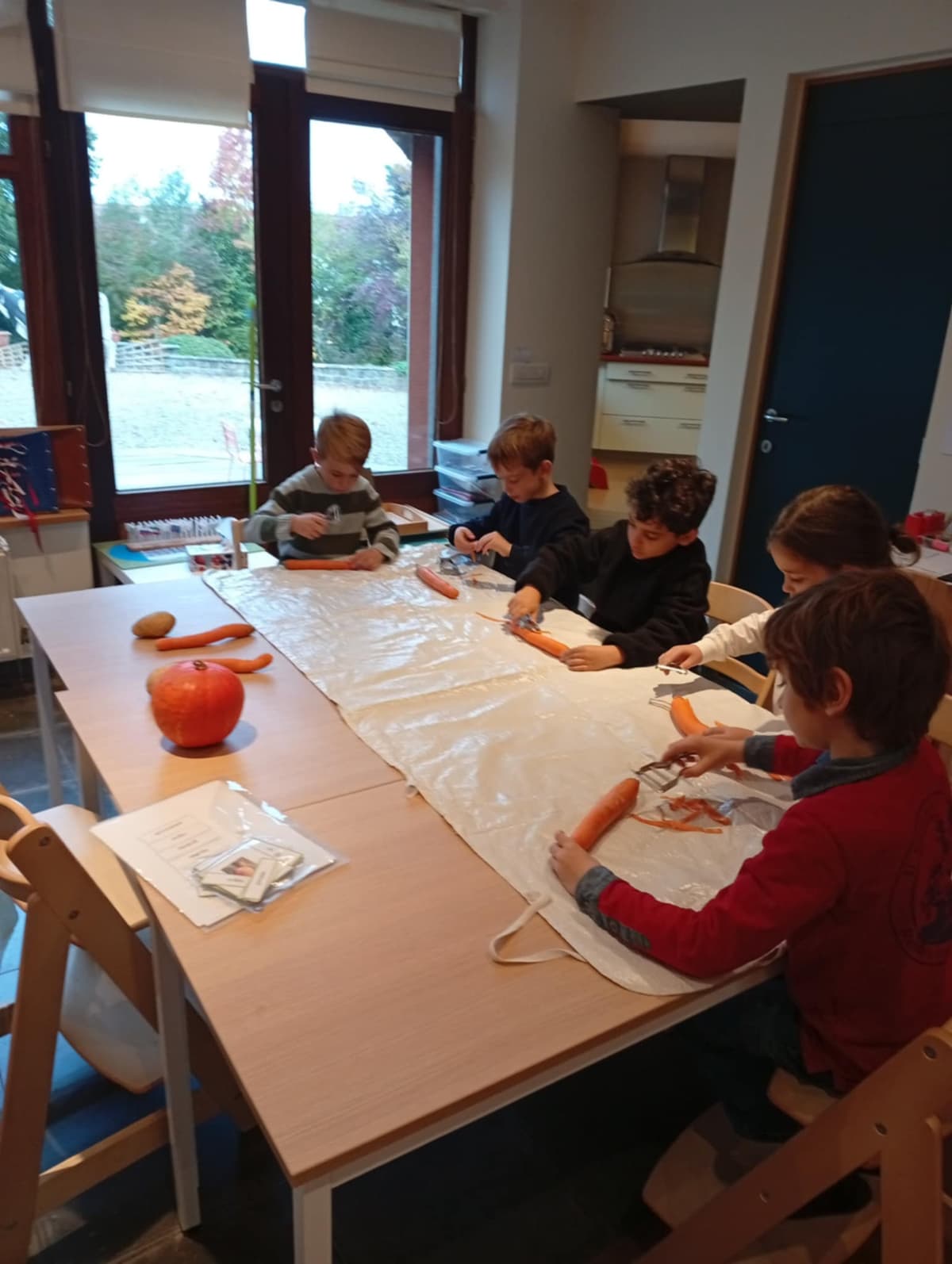 Recrutement éducateurs Montessori 3-6 ans en ambiance maternelle